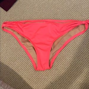 Pick full coverage bikini top